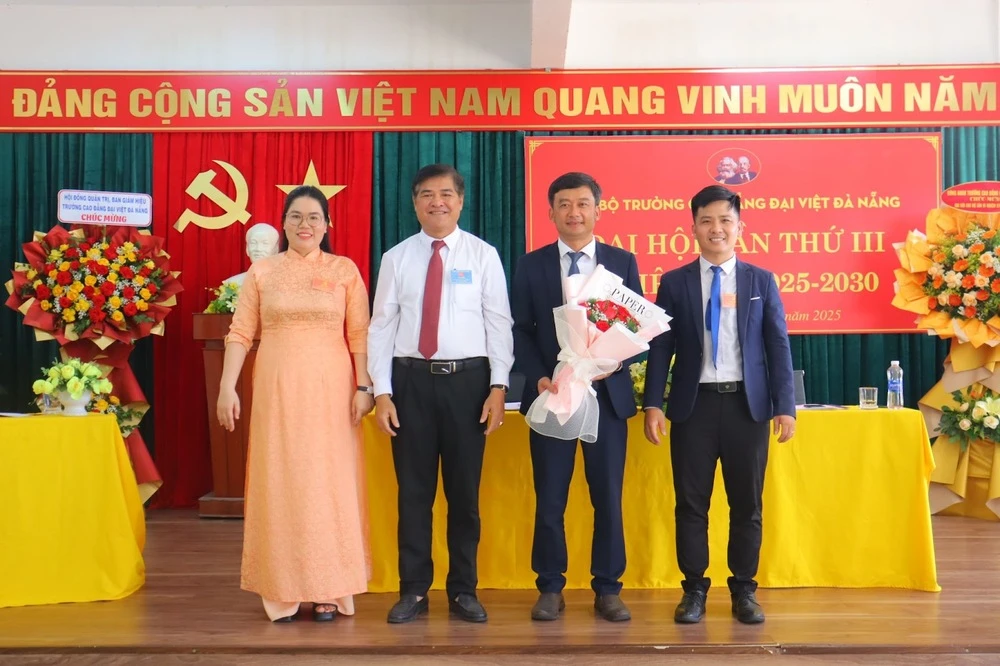 Trường Cao Đẳng Đại Việt Đà Nẵng Tổ Chức Thành Công Đại Hội Chi Bộ Lần Thứ Iii Nhiệm Kỳ 2025–2030