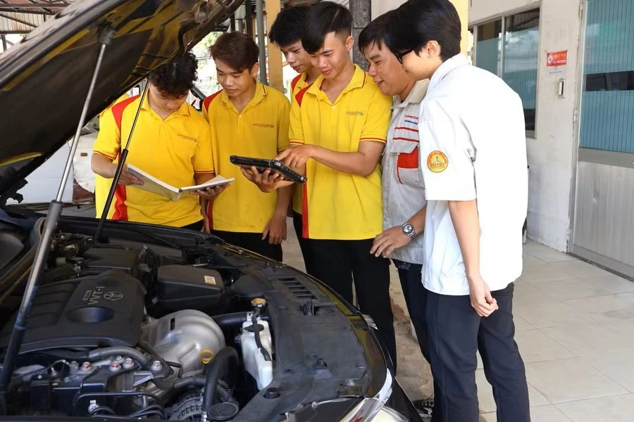 TRƯỜNG NGHỀ LO RƠI VÀO THẾ KHÓ KHI DỰ THẢO CHUẨN GDNN THIẾT KẾ CHỈ SỐ “ĐỊNH LƯỢNG CỨNG”