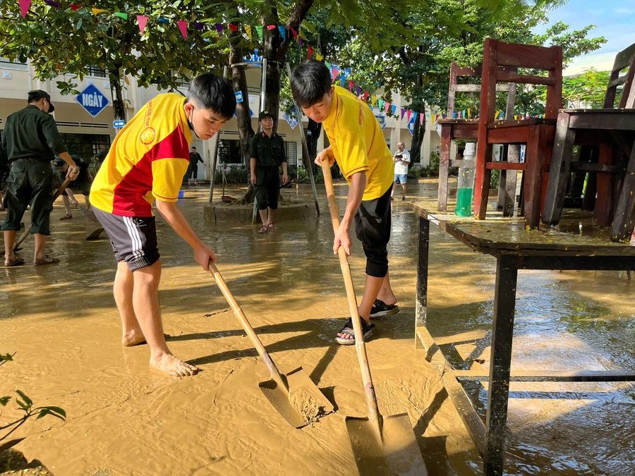 TRƯỞNG THÀNH TỪ HOẠT ĐỘNG TÌNH NGUYỆN: HÀNH TRÌNH RÈN LUYỆN BẢN LĨNH VÀ TRÁCH NHIỆM XÃ HỘI