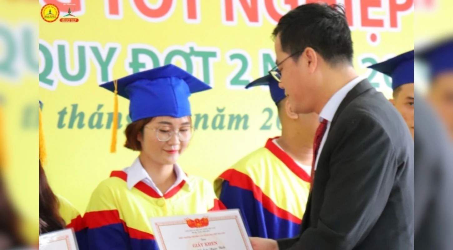 Các Danh Hiệu Khi Tốt Nghiệp Hệ Cao Đẳng | Trường Cao Đẳng Đại Việt Đà Nẵng