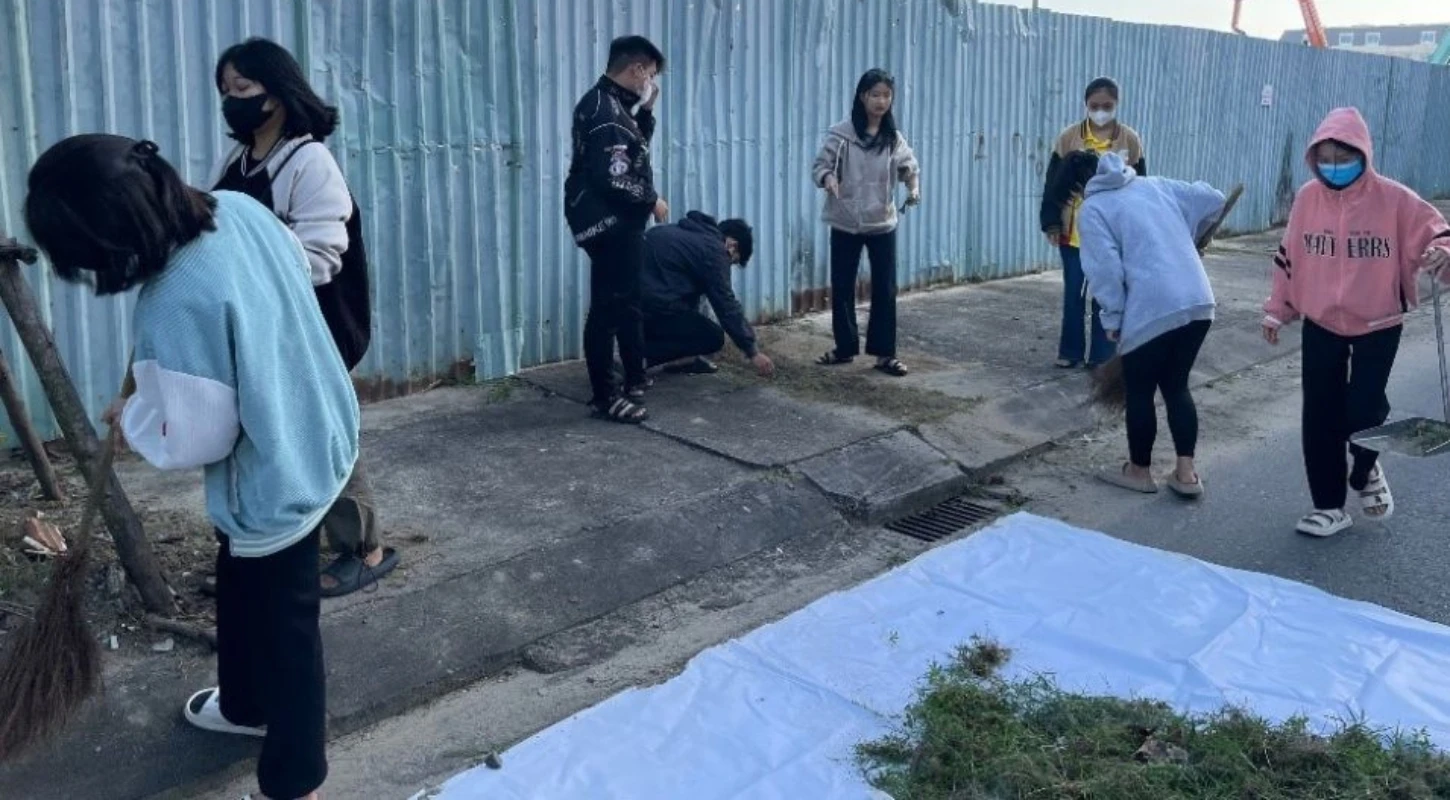 Đoàn Trường Cao Đẳng Đại Việt Đà Nẵng Ra Quân Dọn Vệ Sinh Môi Trường, Đón Tết Giáp Thìn 2024 | Trường Cao Đẳng Đại Việt Đà Nẵng