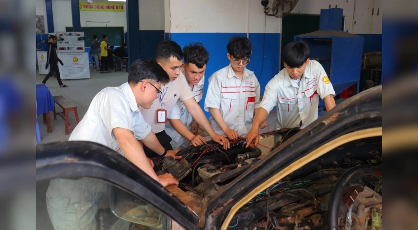 ĐỔI MỚI GIÁO DỤC NGHỀ NGHIỆP TỪ 5 CHÍNH SÁCH LỚN | Trường Cao Đẳng Đại Việt Đà Nẵng