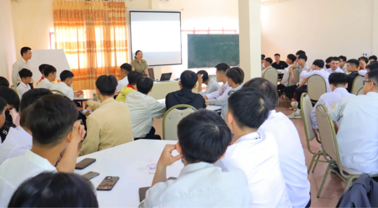 Gặp Gỡ & Bàn Giao Sinh Viên Thực Tập Tại Nhà Máy Thaco | Trường Cao Đẳng Đại Việt Đà Nẵng