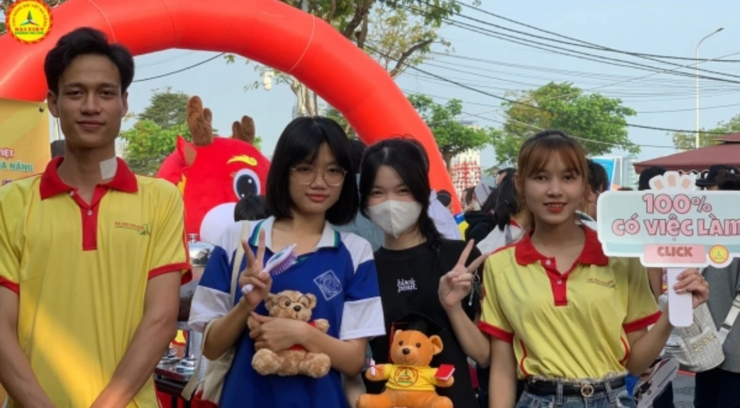 Gian Hàng Đại Việt Đà Nẵng Tại Ngày Hội Tư Vấn Tuyển Sinh Giáo Dục Nghề Nghiệp 2024 | Trường Cao Đẳng Đại Việt Đà Nẵng