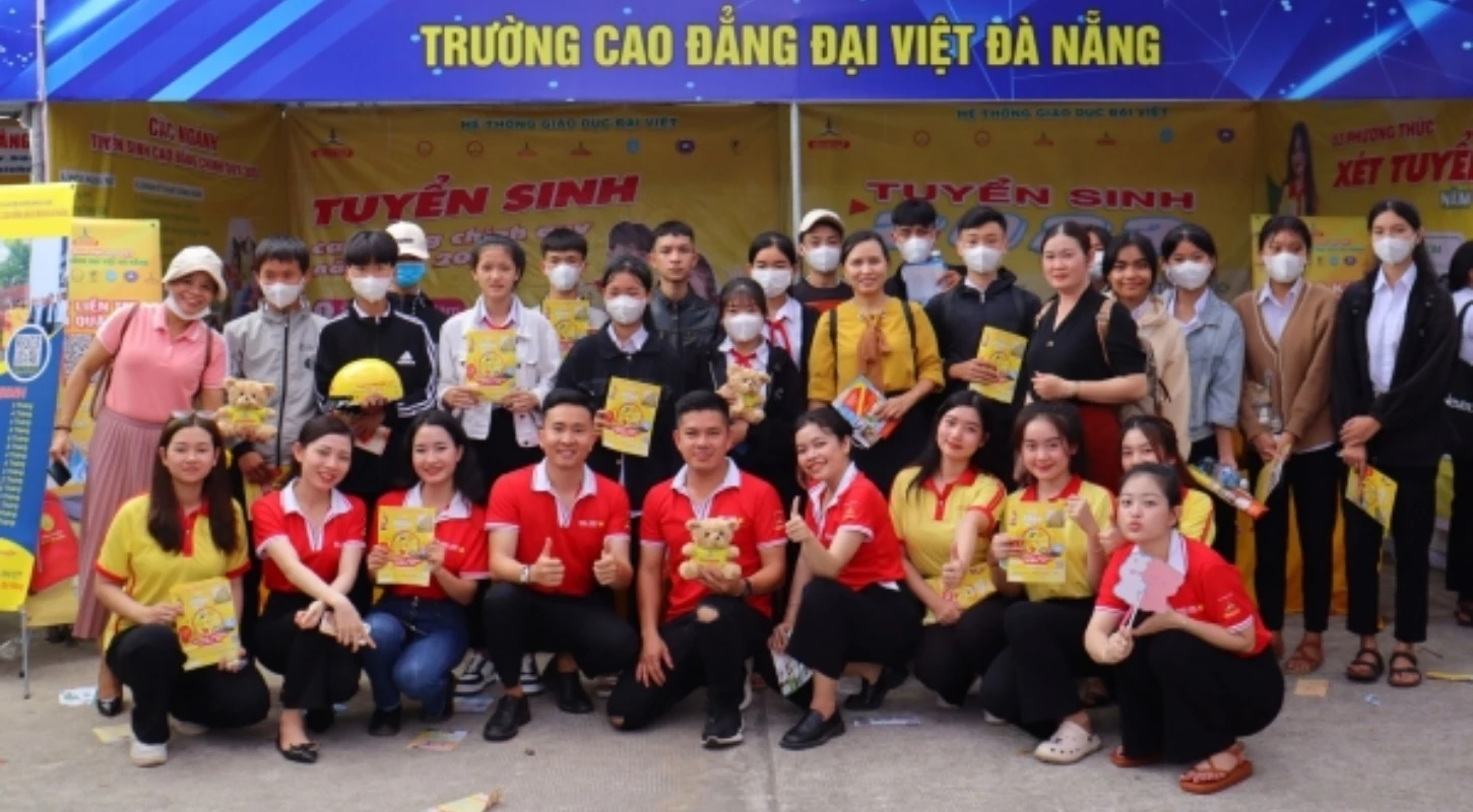Gian Hàng Tư Vấn Của Trường Cao Đẳng Đại Việt Đà Nẵng 2023 | Trường Cao Đẳng Đại Việt Đà Nẵng