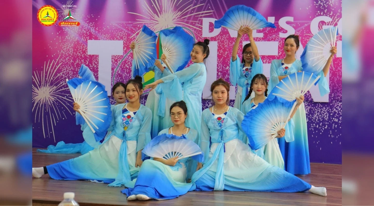 Hoạt Động Nghệ Thuật Sinh Viên Trường Cao Đẳng Đại Việt Đà Nẵng | Trường Cao Đẳng Đại Việt Đà Nẵng