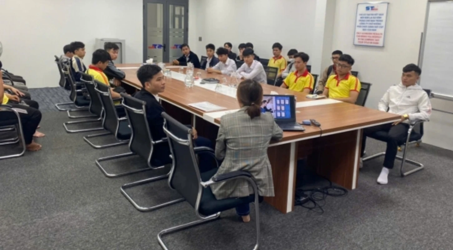 Học Cao Đẳng Có Dễ Xin Việc Không? | Trường Cao Đẳng Đại Việt Đà Nẵng