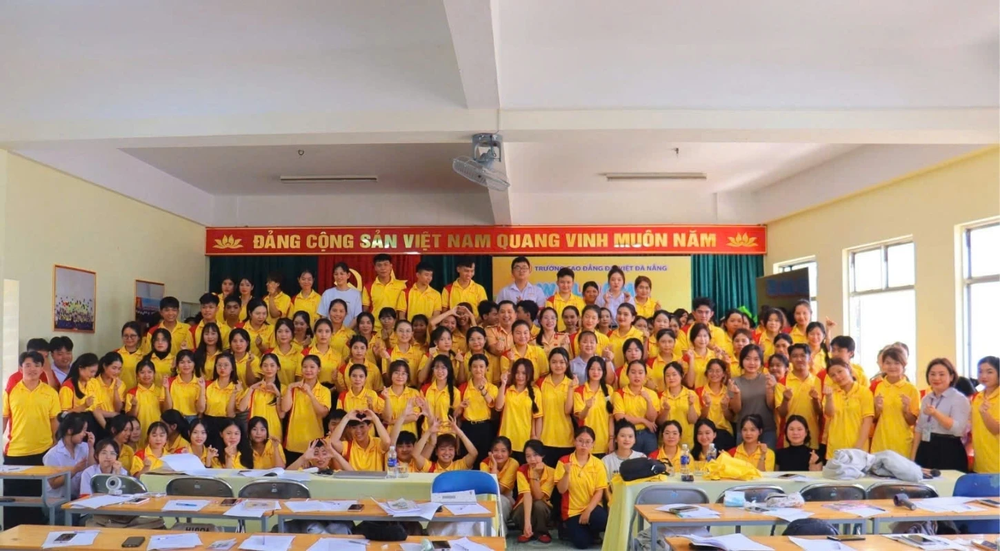 VIỆC LÀM THÊM CỦA SINH VIÊN NÊN PHÙ HỢP VỚI NGÀNH ĐÀO TẠO | Trường Cao Đẳng Đại Việt Đà Nẵng