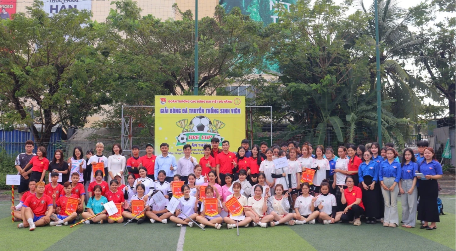 KHAI MẠC GIẢI BÓNG ĐÁ TRUYỀN THỐNG SINH VIÊN DVE CUP LẦN THỨ III NĂM 2026 | Trường Cao Đẳng Đại Việt Đà Nẵng