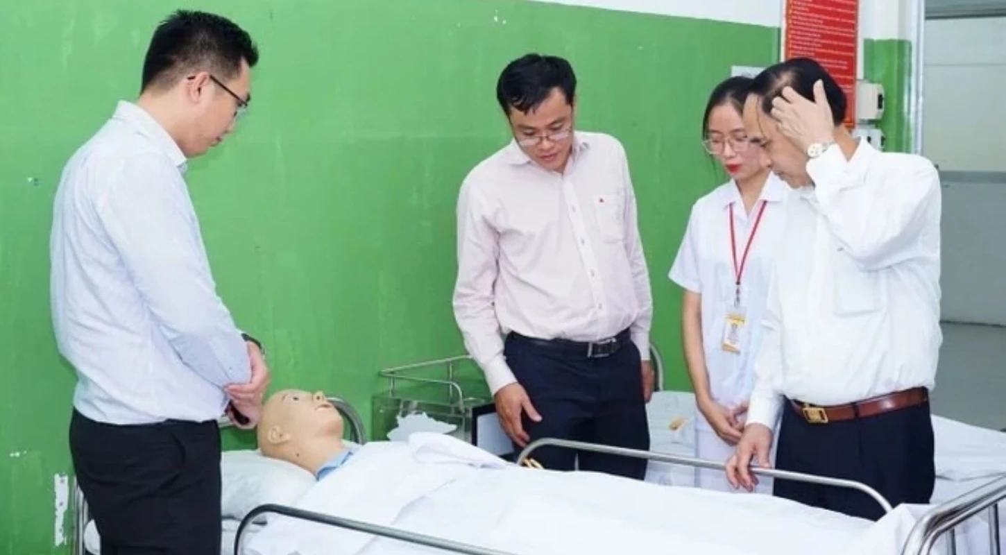 Mở Ngành Sức Khỏe Không Cần Thẩm Định Chuyên Môn? | Trường Cao Đẳng Đại Việt Đà Nẵng