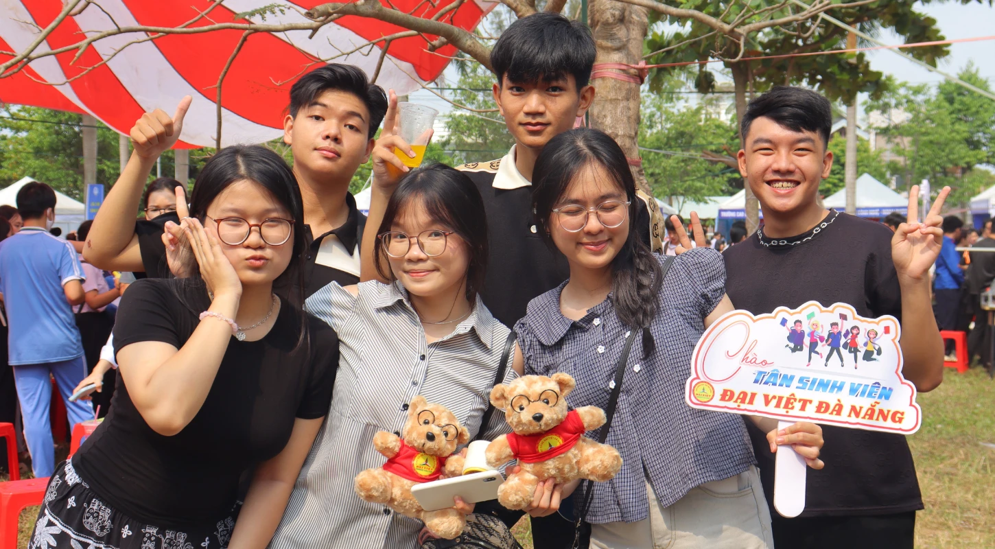 Ngày hội tư vấn tuyển sinh giáo dục nghề nghiệp thu hút đông đảo học sinh Đà Nẵng