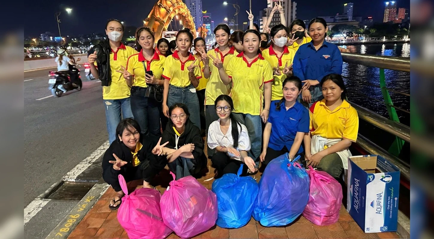 Sinh Viên Dve Hoàn Thành Chương Trình “Sáng Bầu Trời – Sạch Mặt Đất” Tại Diff 2025 | Trường Cao Đẳng Đại Việt Đà Nẵng