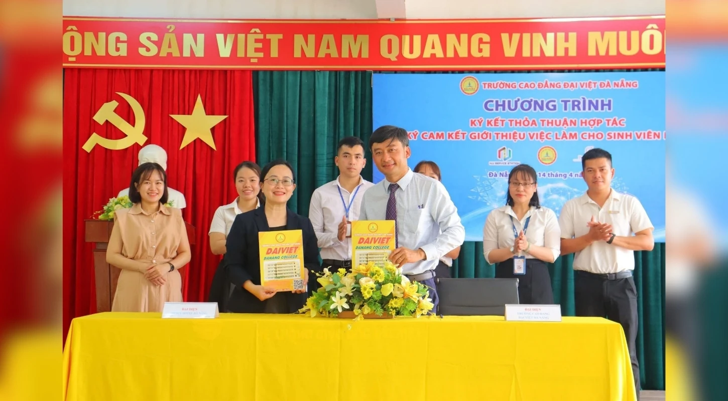 TÂN SINH VIÊN TRƯỜNG CAO ĐẲNG ĐẠI VIỆT ĐÀ NẴNG CHÍNH THỨC BẮT ĐẦU HÀNH TRÌNH HỌC TẬP VÀ KẾT NỐI NGHỀ NGHIỆP