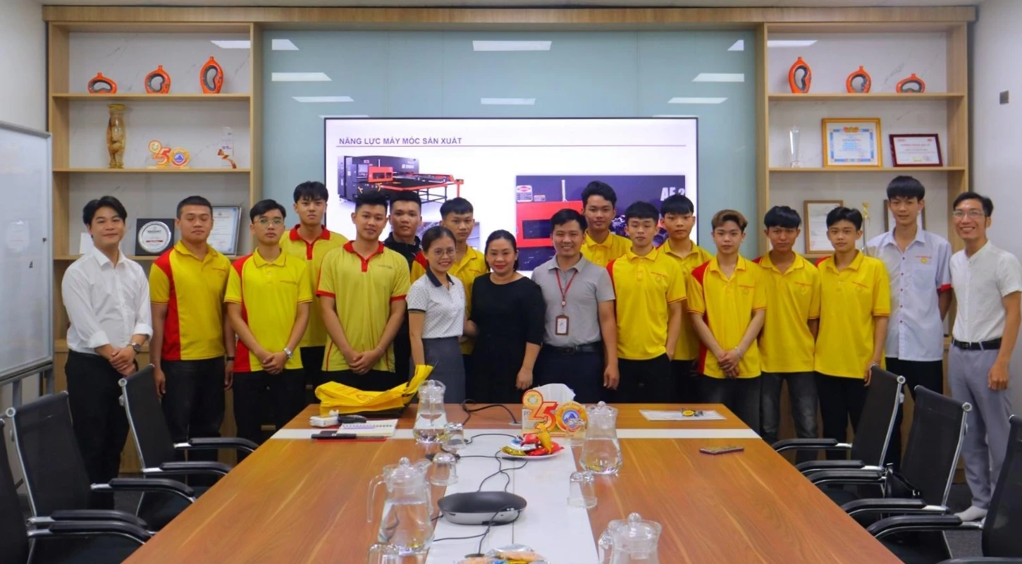 Trải Nghiệm Thực Tế Tại Doanh Nghiệp Nền Móng Vững Chắc Cho Sinh Viên | Trường Cao Đẳng Đại Việt Đà Nẵng