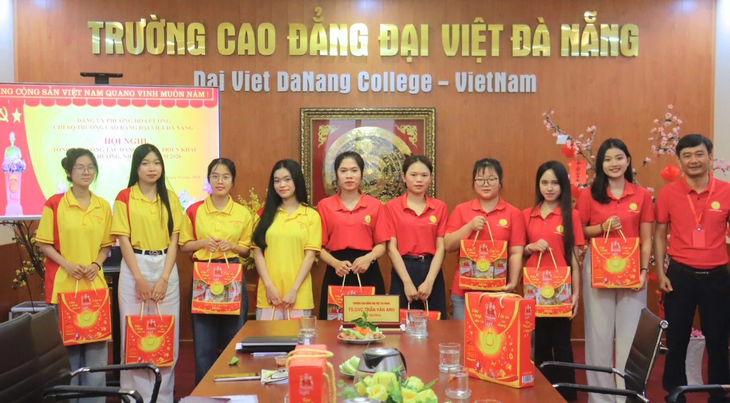 Trường CĐ Đại Việt Đà Nẵng ghi dấu ấn trong công tác phát triển Đảng