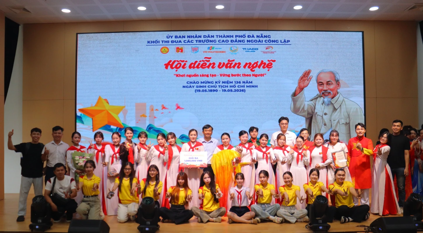 TUỔI TRẺ ĐẠI VIỆT: KHI KHÁT VỌNG THANH XUÂN HÒA CÙNG LỜI CA | Trường Cao Đẳng Đại Việt Đà Nẵng