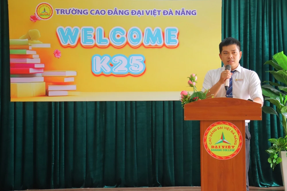Chào đón 150 Tân Sinh Viên K25 Nhập Học 17/9/2025 | Trường Cao Đẳng Đại Việt Đà Nẵng