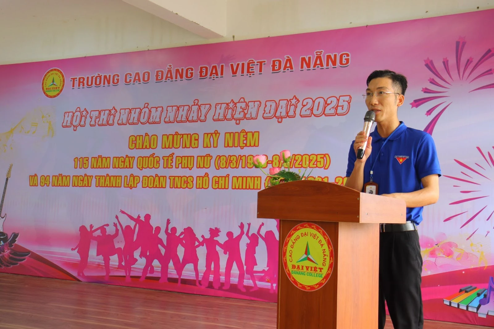 Hội thi Nhảy hiện đại – Hoạt động sinh viên Trường Cao Đẳng Đại Việt Đà Nẵng sôi động và ấn tượng