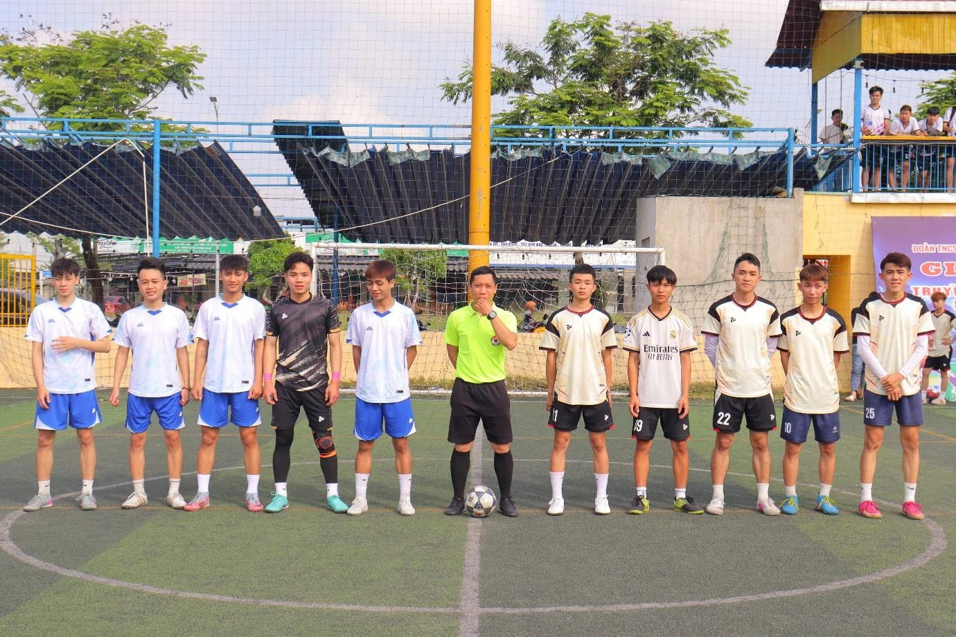 Chung kết Giải Bóng Đá Truyền Thống DVE 2025 – Trường Cao đẳng Đại Việt Đà Nẵng