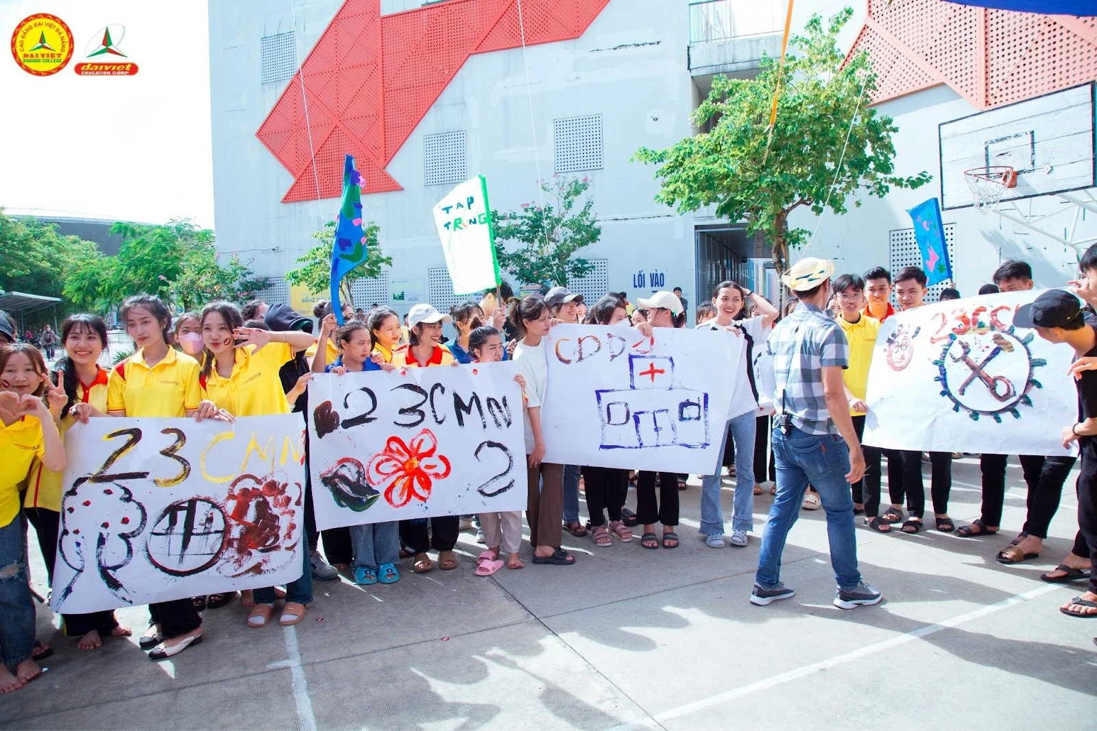 Chương trình Chào Đón Tân Sinh Viên K23 | Trường Cao Đẳng Đại Việt Đà Nẵng