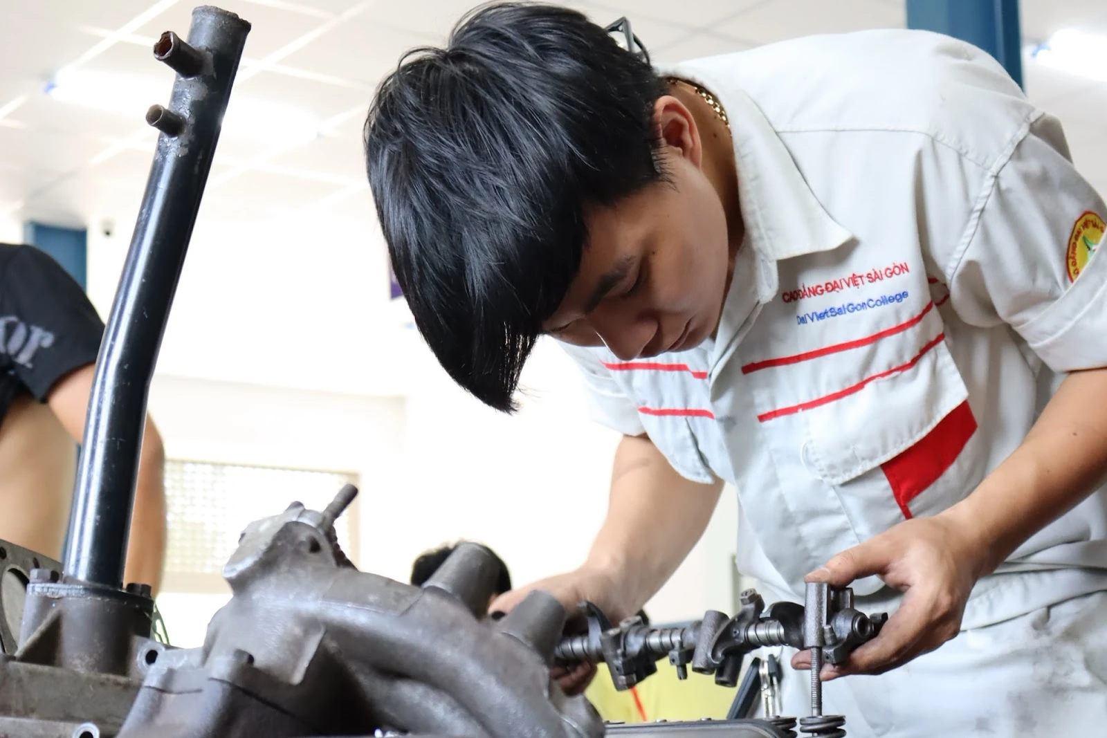 Công Nghệ Kỹ Thuật Ô Tô – Ngành Học Tương Lai Tại Trường Cao Đẳng Đại Việt Đà Nẵng