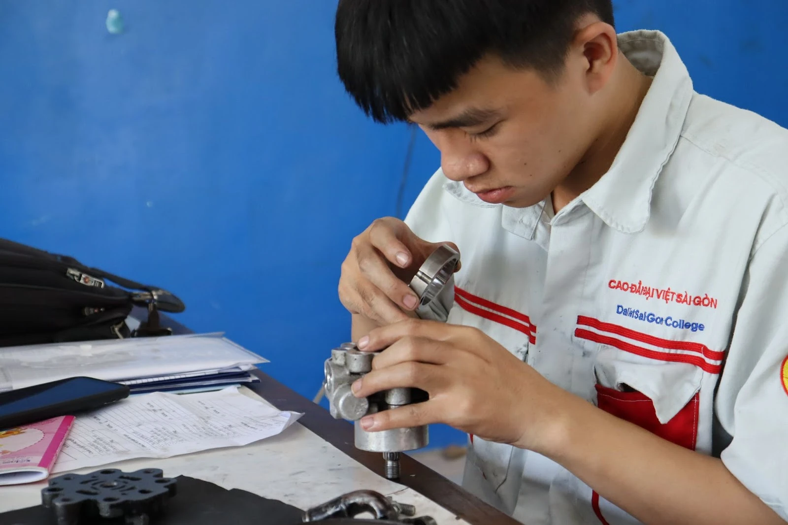 Công Nghệ Kỹ Thuật Ô Tô – Ngành Học Tương Lai Tại Trường Cao Đẳng Đại Việt Đà Nẵng