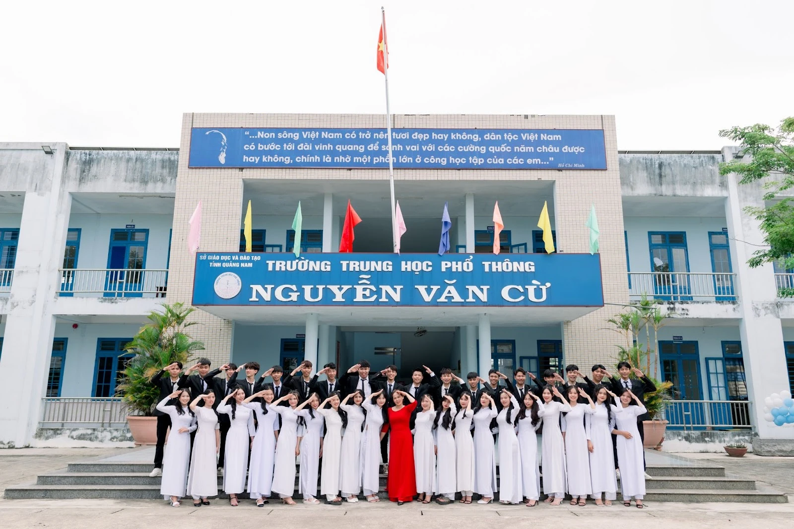 Cuộc Thi Ảnh “Lời Tri Ân” – Hành Trình Tôn Vinh Thầy Cô | Trường Cao Đẳng Đại Việt Đà Nẵng