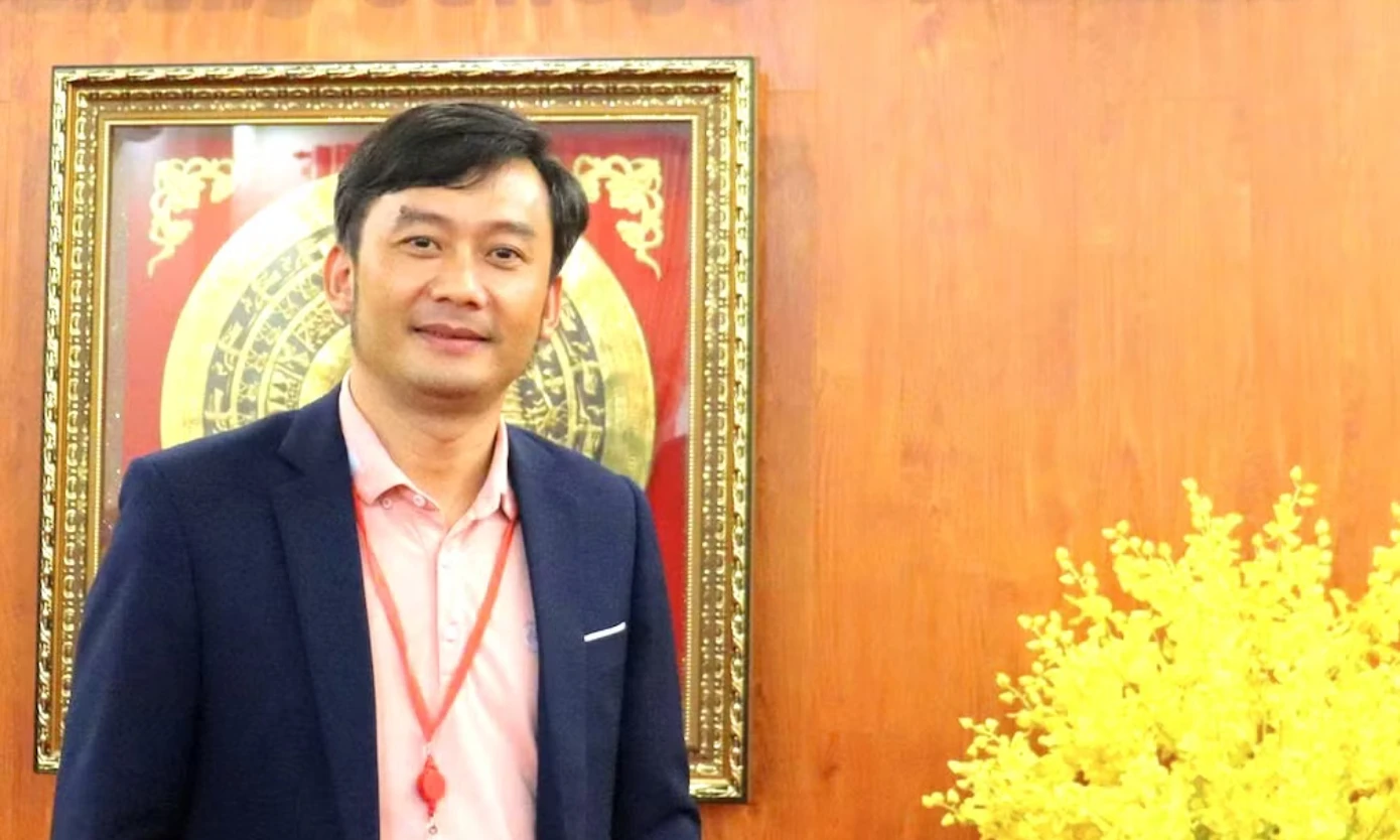 Tiến sĩ Trần Văn Anh, Hiệu trưởng Trường Cao đẳng Đại Việt Đà Nẵng.