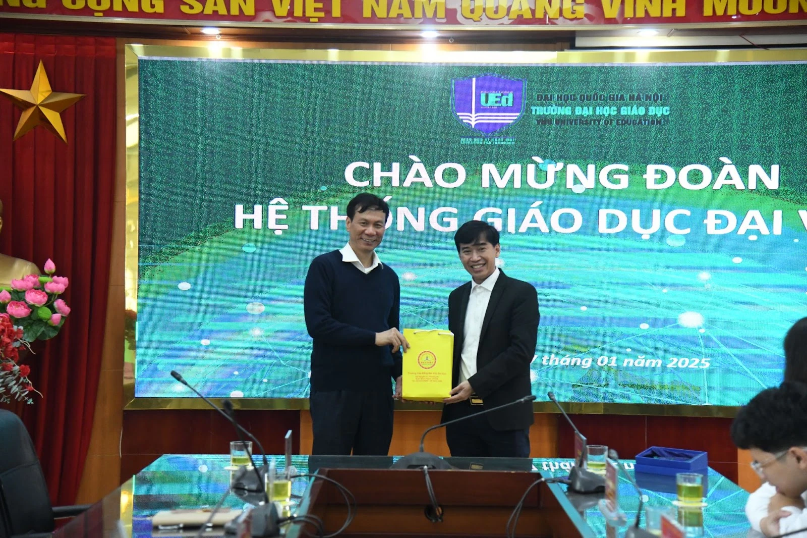 Đẩy mạnh hợp tác giữa Hệ thống Giáo dục Đại Việt và Trường Đại học Giáo dục | Trường Cao Đẳng Đại Việt Đà Nẵng
