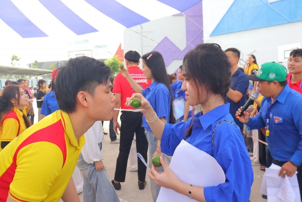 ĐOÀN THANH NIÊN – ĐỘI XUNG KÍCH SẴN SÀNG “XÔNG PHA” TẠI WELCOME FRESHMEN 2025 “CHANGE”