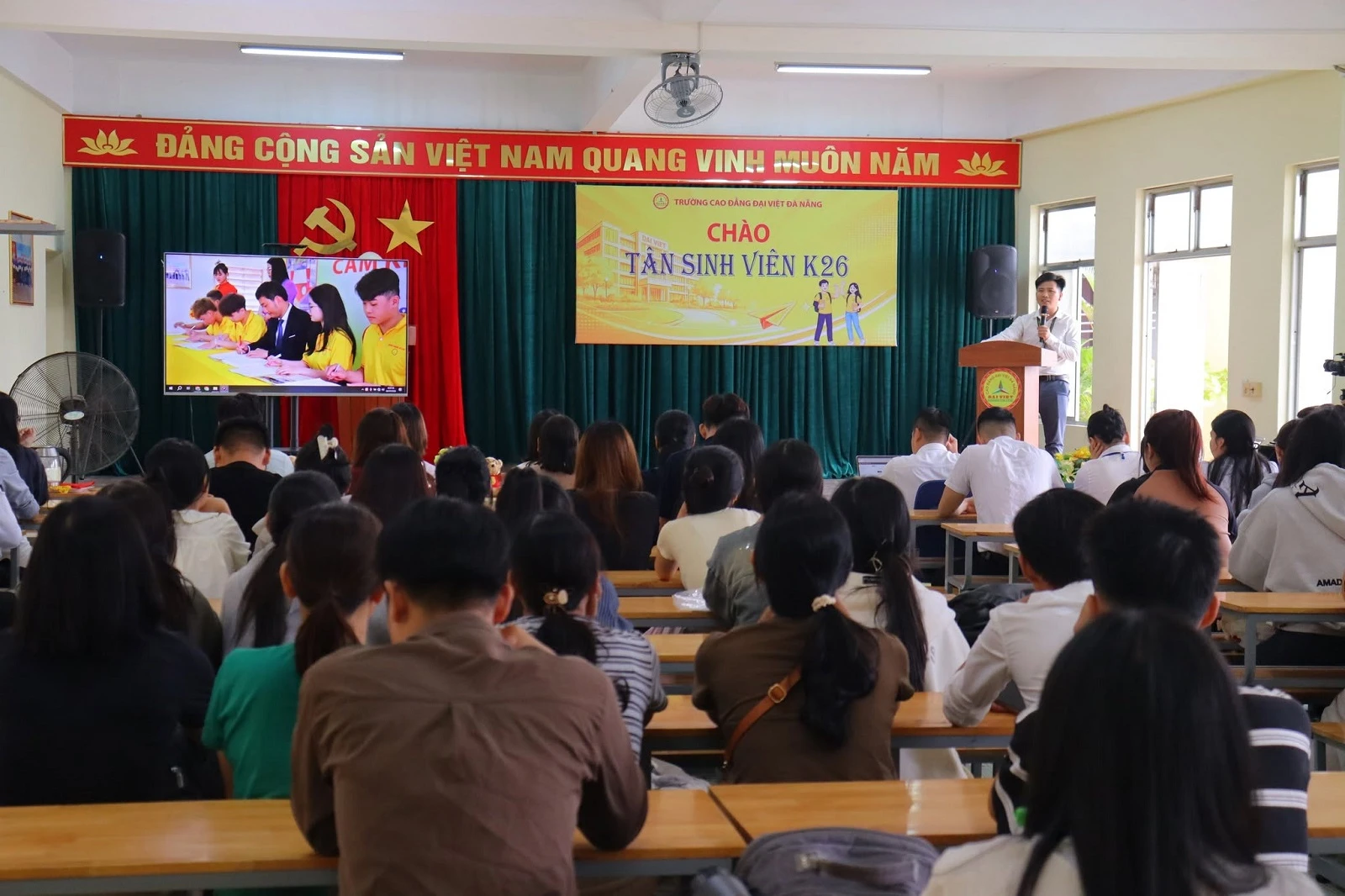 ĐỒNG HÀNH CÙNG TÂN SINH VIÊN ĐOÀN TRƯỜNG CAO ĐẲNG ĐẠI VIỆT ĐÀ NẴNG HỖ TRỢ NHẬP HỌC VÀ TÌM TRỌ AN TOÀN