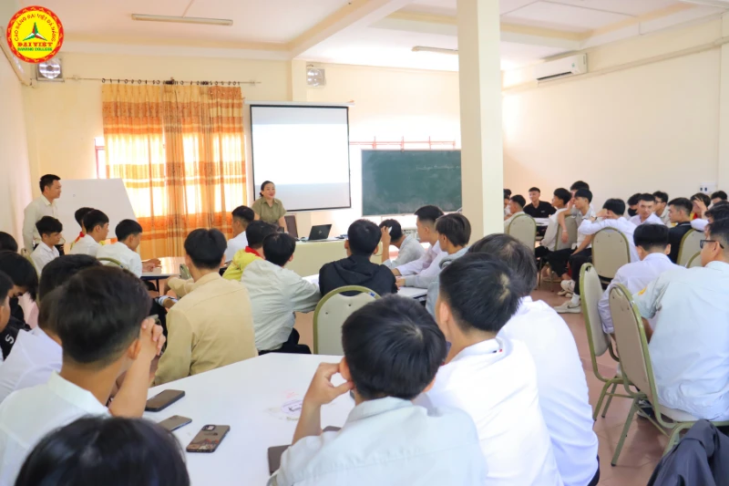 Gặp Gỡ & Bàn Giao Sinh Viên Thực Tập Tại Nhà Máy THACO – Trường Cao Đẳng Đại Việt Đà Nẵng