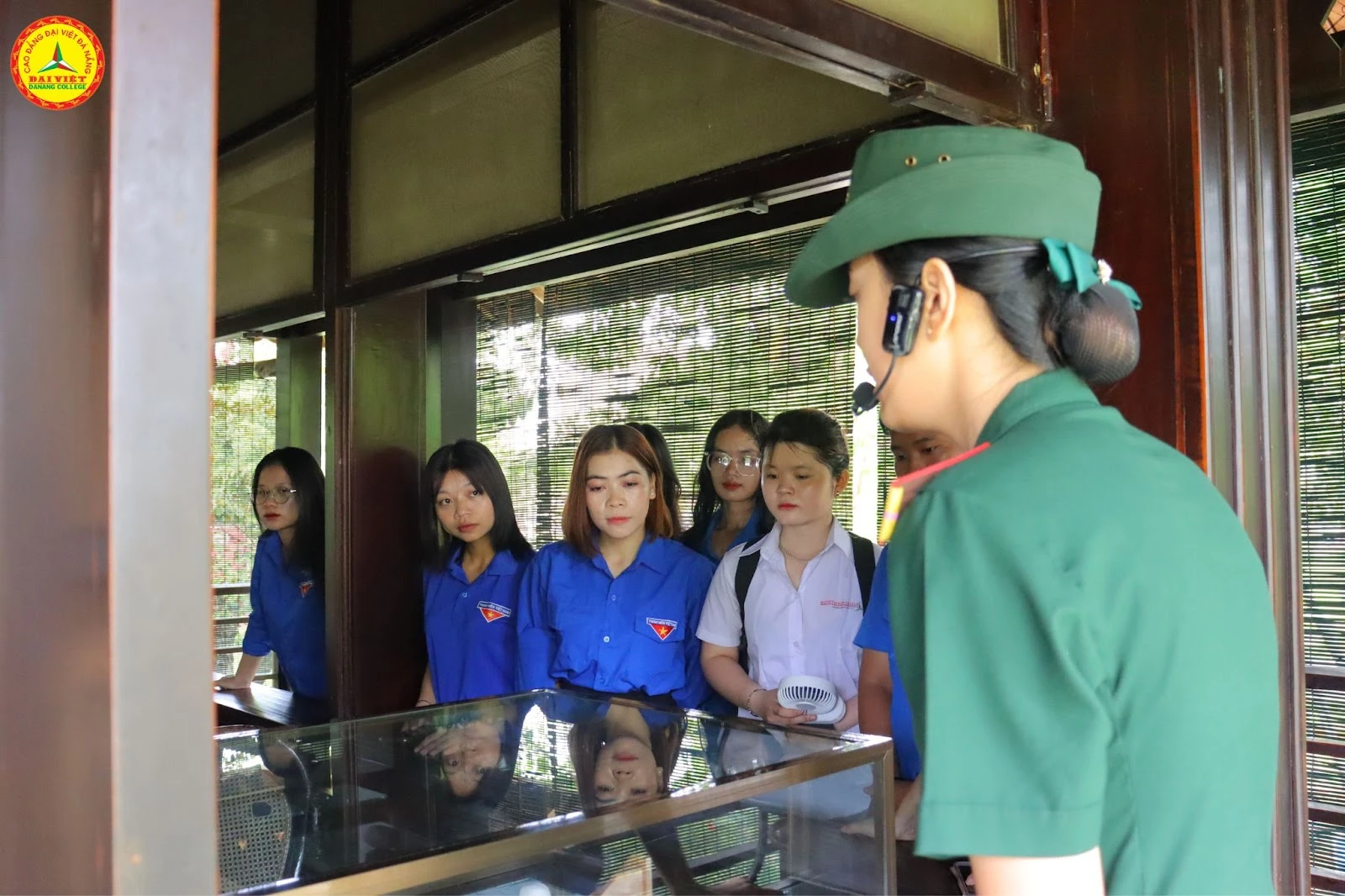 Hoạt động sinh viên Trường Cao Đẳng Đại Việt Đà Nẵng: Hành trình về nguồn tưởng nhớ 134 năm ngày sinh Chủ tịch Hồ Chí Minh