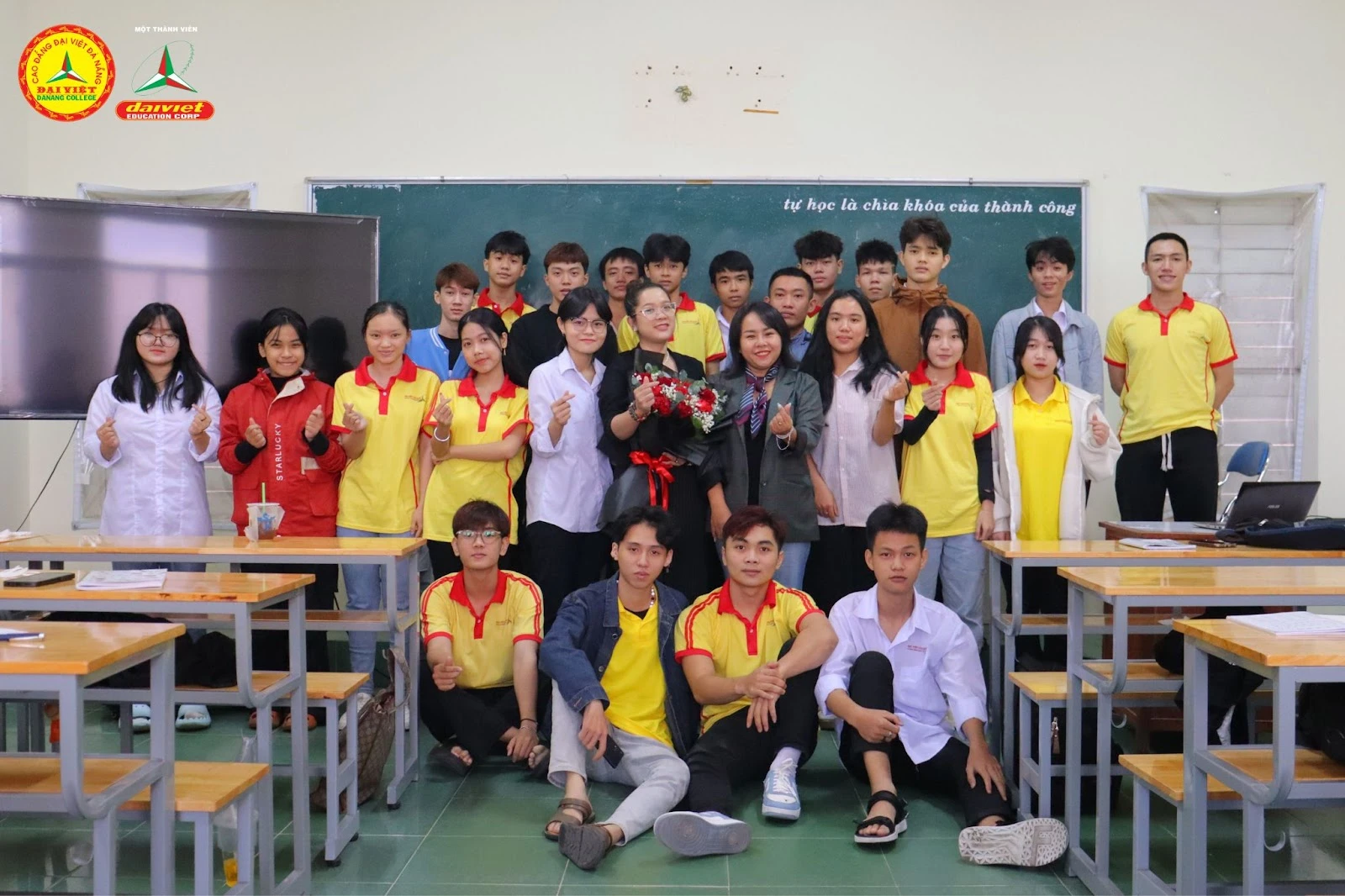 Hoạt Động Nổi Bật Năm 2023 của Sinh Viên DVE | Trường Cao Đẳng Đại Việt Đà Nẵng