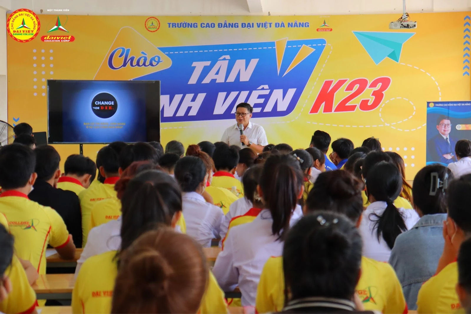 Hoạt Động Nổi Bật Năm 2023 của Sinh Viên DVE | Trường Cao Đẳng Đại Việt Đà Nẵng