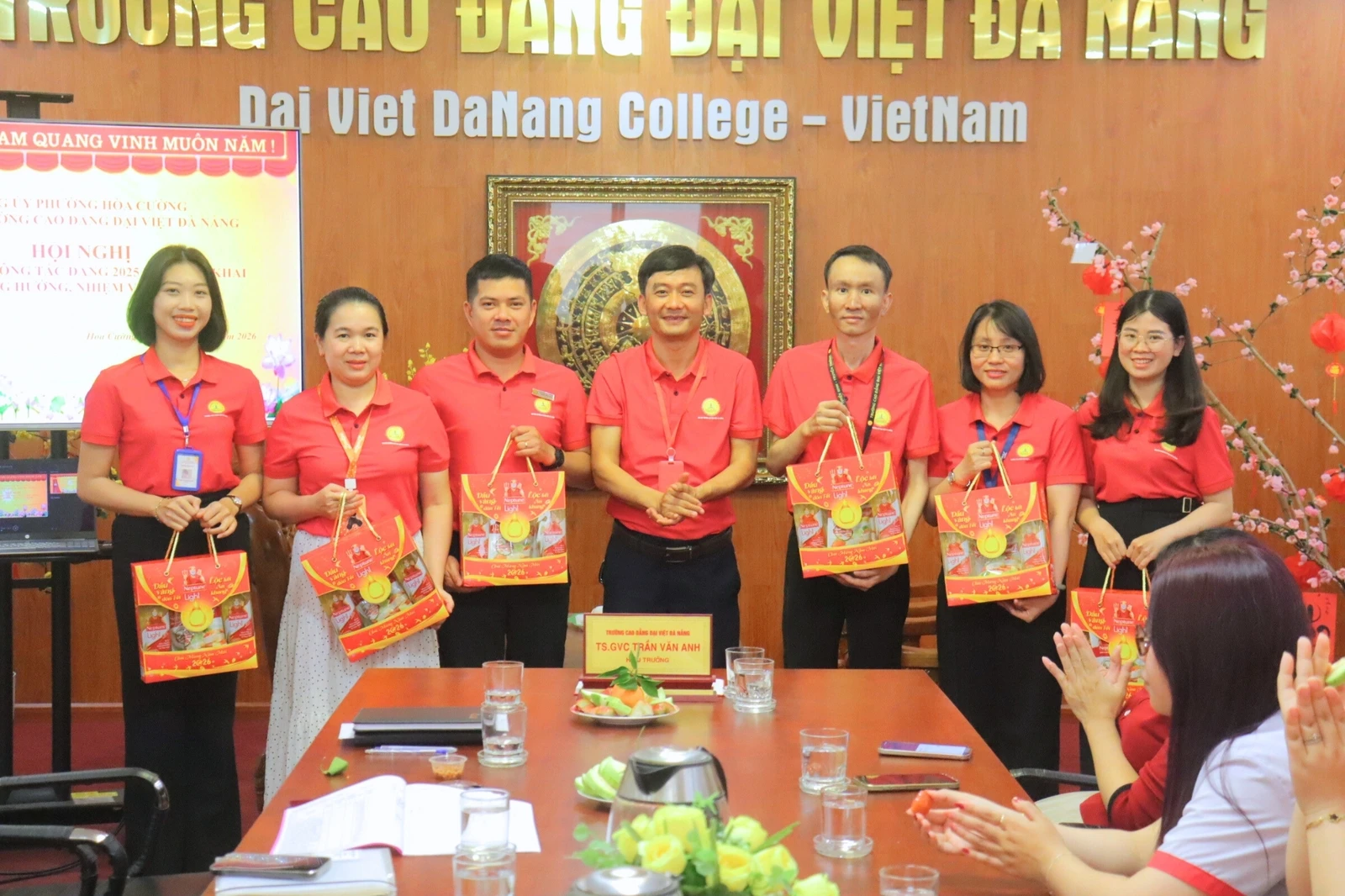 HỘI NGHỊ TỔNG KẾT CÔNG TÁC ĐẢNG NĂM 2025 VÀ TRIỂN KHAI PHƯƠNG HƯỚNG, NHIỆM VỤ NĂM 2026