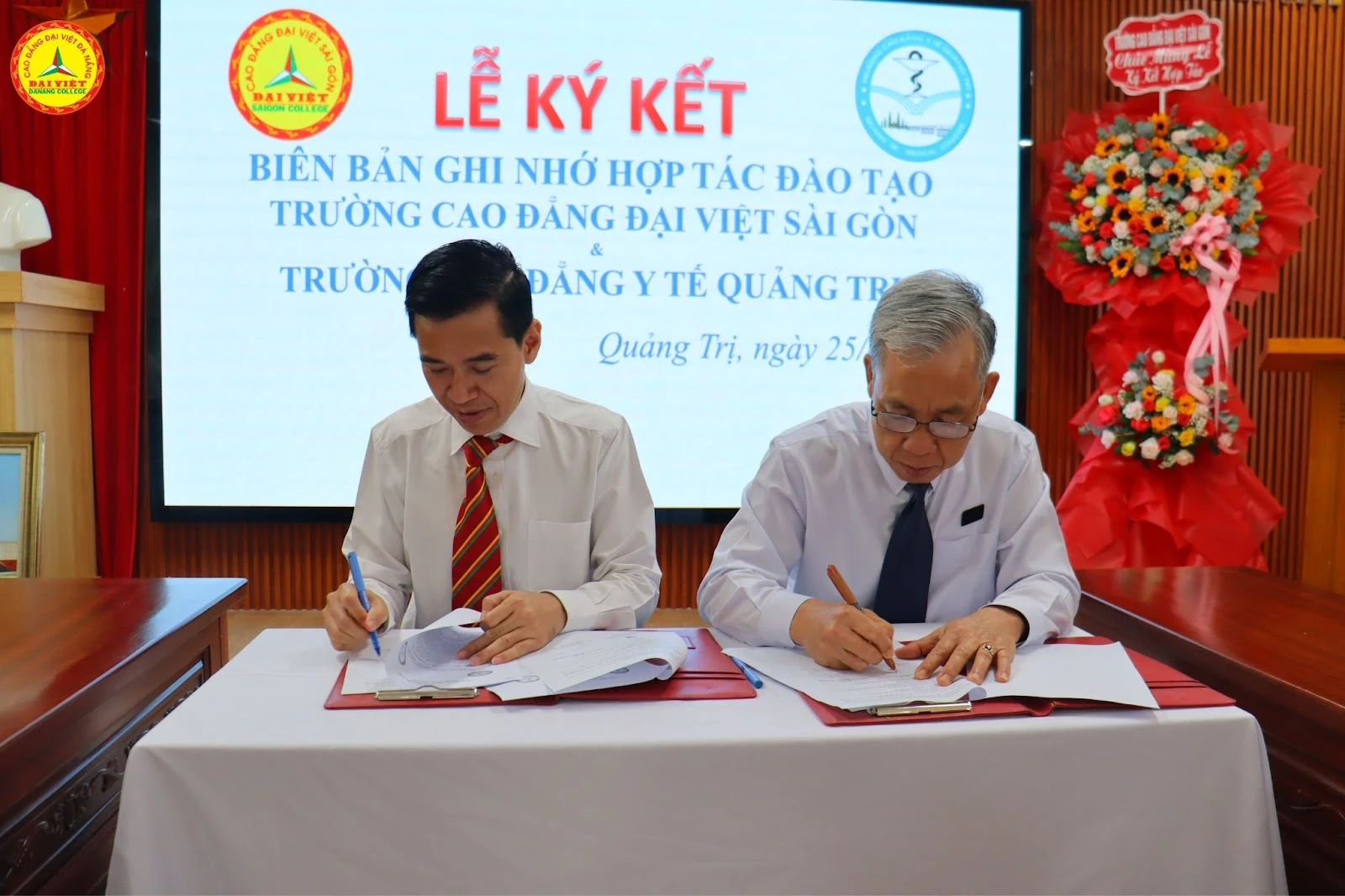 Hợp tác phát triển nguồn nhân lực y tế miền Trung – Trường Cao Đẳng Đại Việt Đà Nẵng & Trung Tâm Tuyển Sinh Truyền Thông