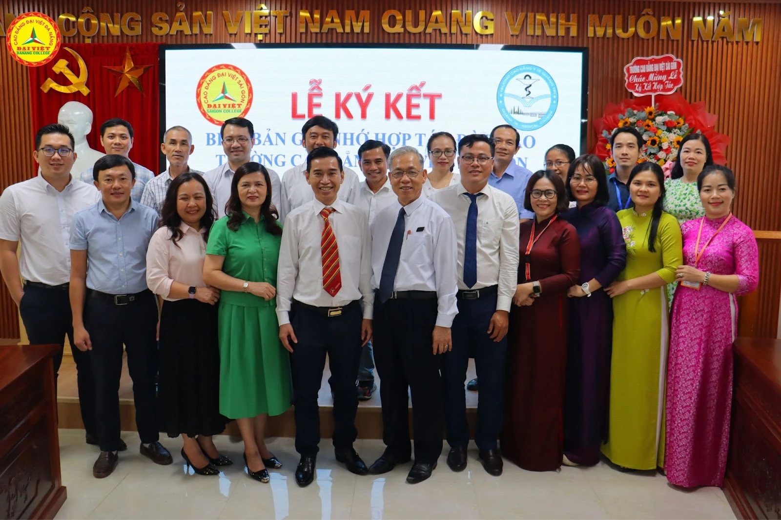 Hợp tác phát triển nguồn nhân lực y tế miền Trung – Trường Cao Đẳng Đại Việt Đà Nẵng & Trung Tâm Tuyển Sinh Truyền Thông