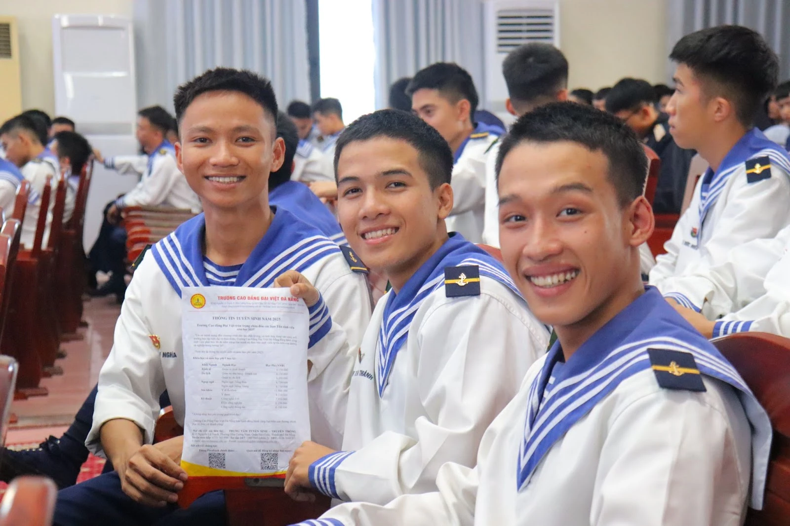 Hướng nghiệp cho 300 thanh niên xuất ngũ 2025 – Trường Cao đẳng Đại Việt Đà Nẵng