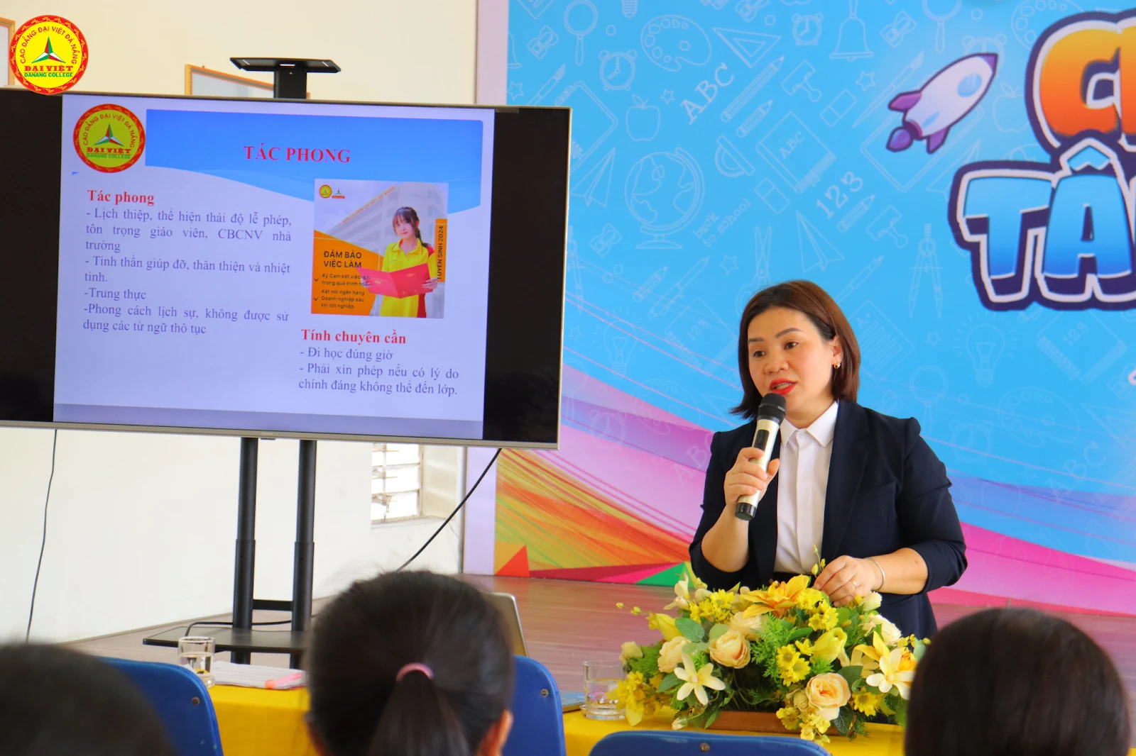 Khai Giảng Đợt 3: Gần 200 Tân Sinh Viên Nhập Học Tại Trường Cao Đẳng Đại Việt Đà Nẵng