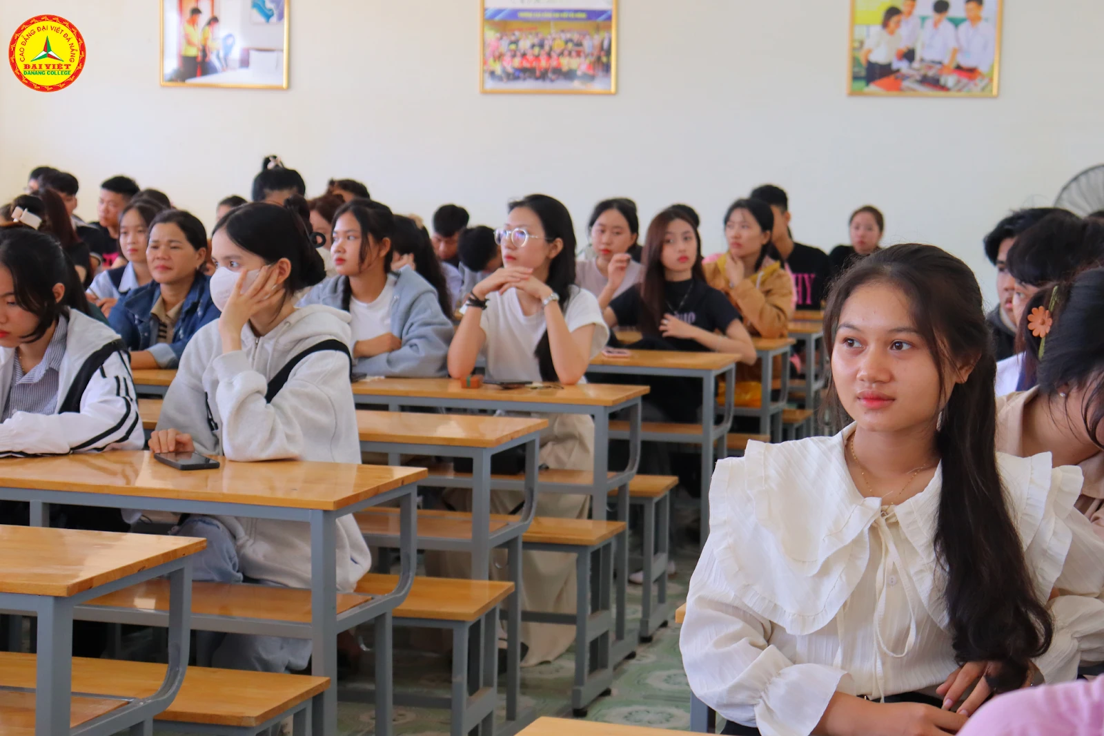 Khai Giảng Đợt 3: Gần 200 Tân Sinh Viên Nhập Học Tại Trường Cao Đẳng Đại Việt Đà Nẵng