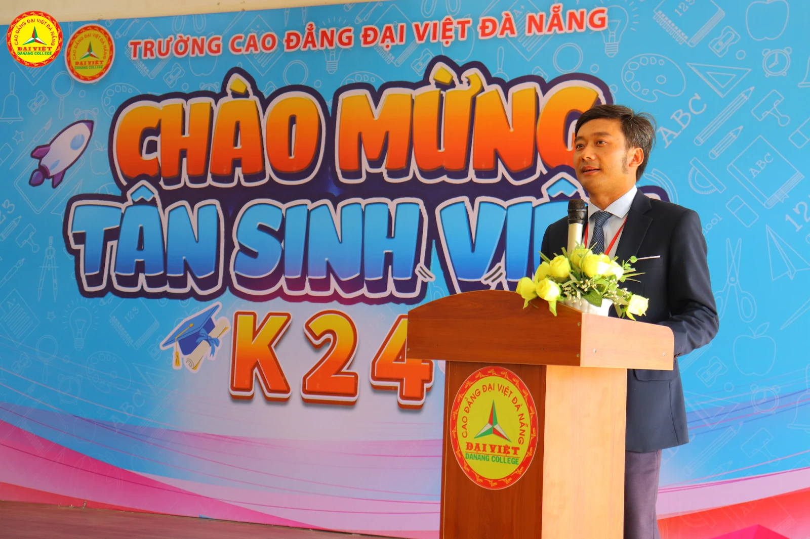 Khai Giảng Đợt 3: Gần 200 Tân Sinh Viên Nhập Học Tại Trường Cao Đẳng Đại Việt Đà Nẵng