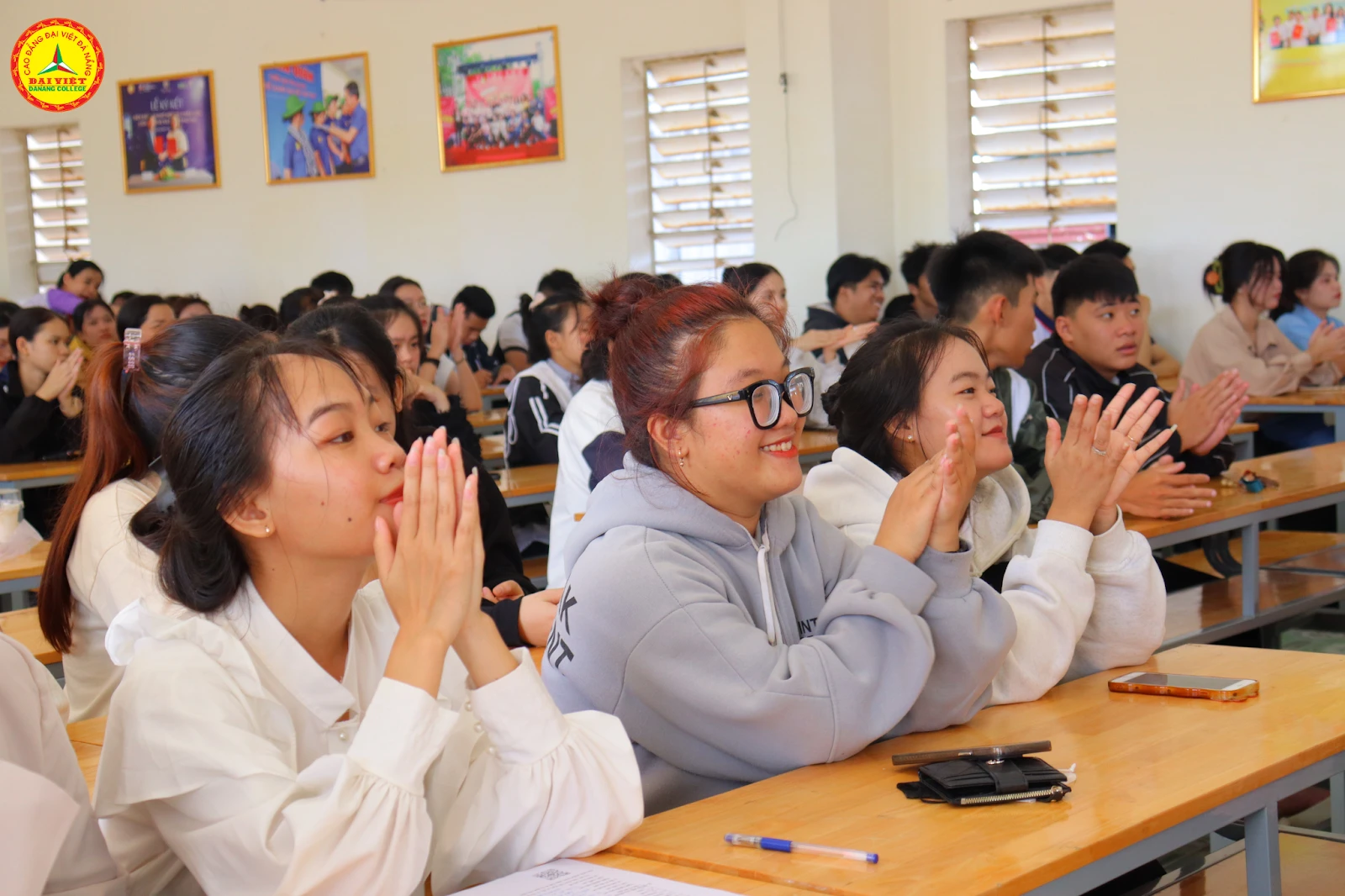 Khai Giảng Đợt 3: Gần 200 Tân Sinh Viên Nhập Học Tại Trường Cao Đẳng Đại Việt Đà Nẵng