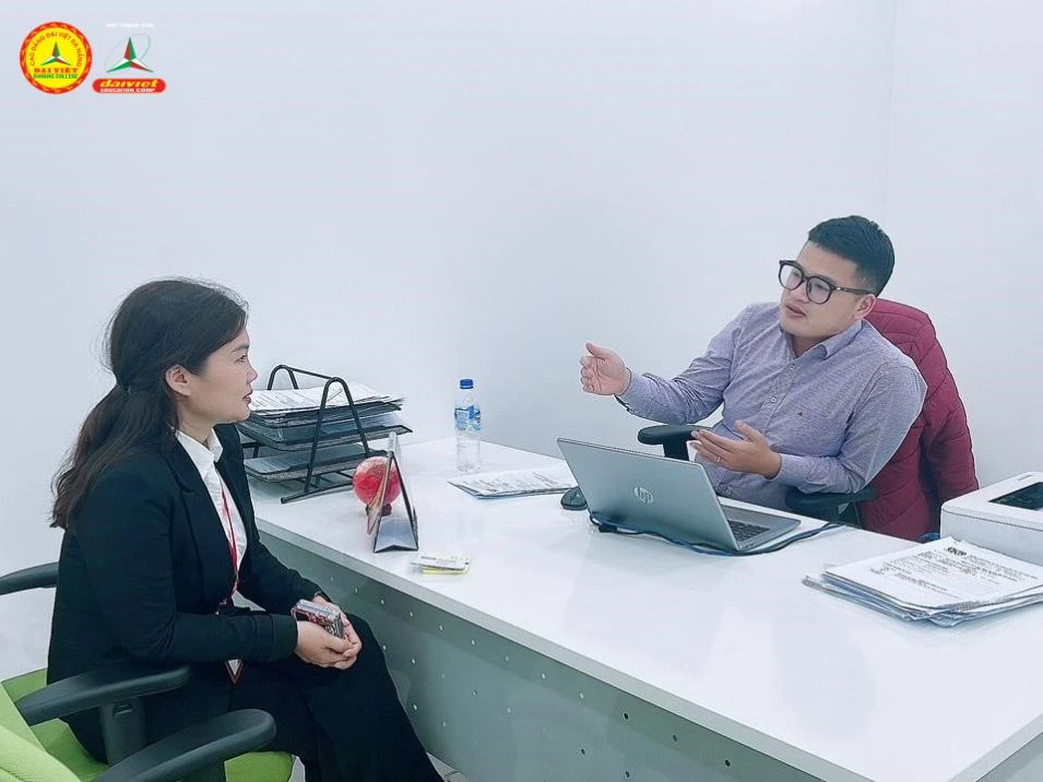 Kiểm Tra Thực Tập Sinh Viên Khóa 21 – Ngành QTKD & QTKSDL | Trường Cao Đẳng Đại Việt Đà Nẵng