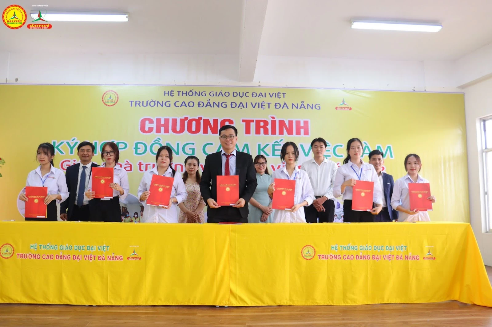 Ký Cam Kết Việc Làm – Lợi Thế Vượt Trội Tại Trường Cao Đẳng Đại Việt Đà Nẵng