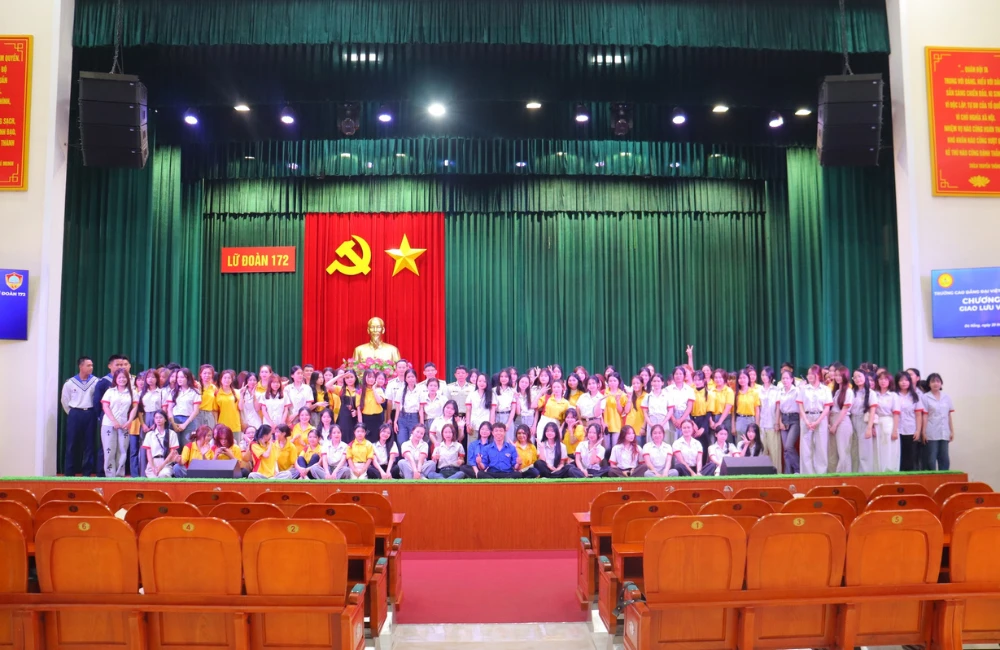 KỶ NIỆM 25 NĂM THÀNH LẬP TRƯỜNG CAO ĐẲNG ĐẠI VIỆT