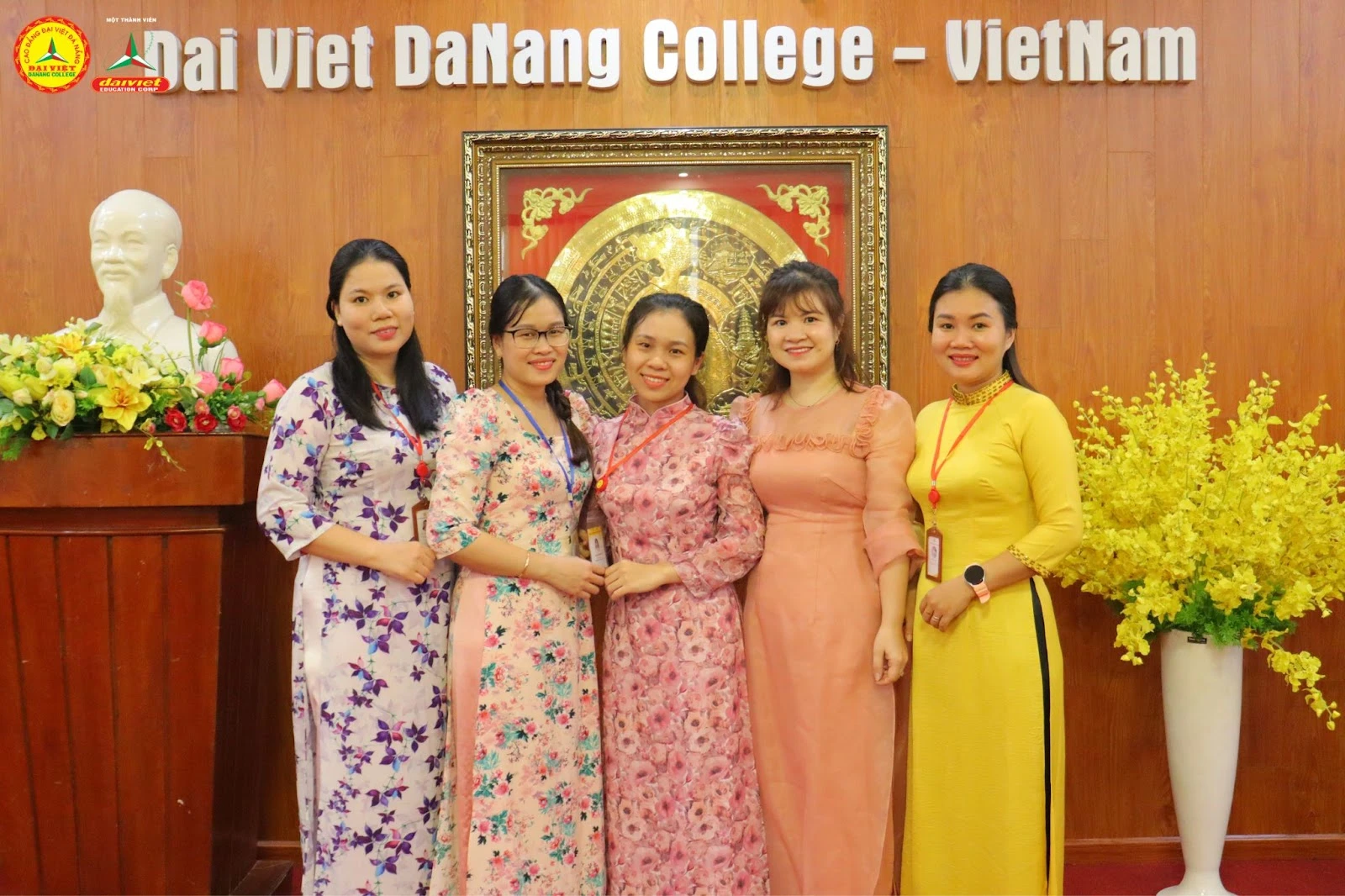 Kỷ Niệm 41 Năm Ngày Nhà Giáo Việt Nam 20/11 | Trường Cao Đẳng Đại Việt Đà Nẵng