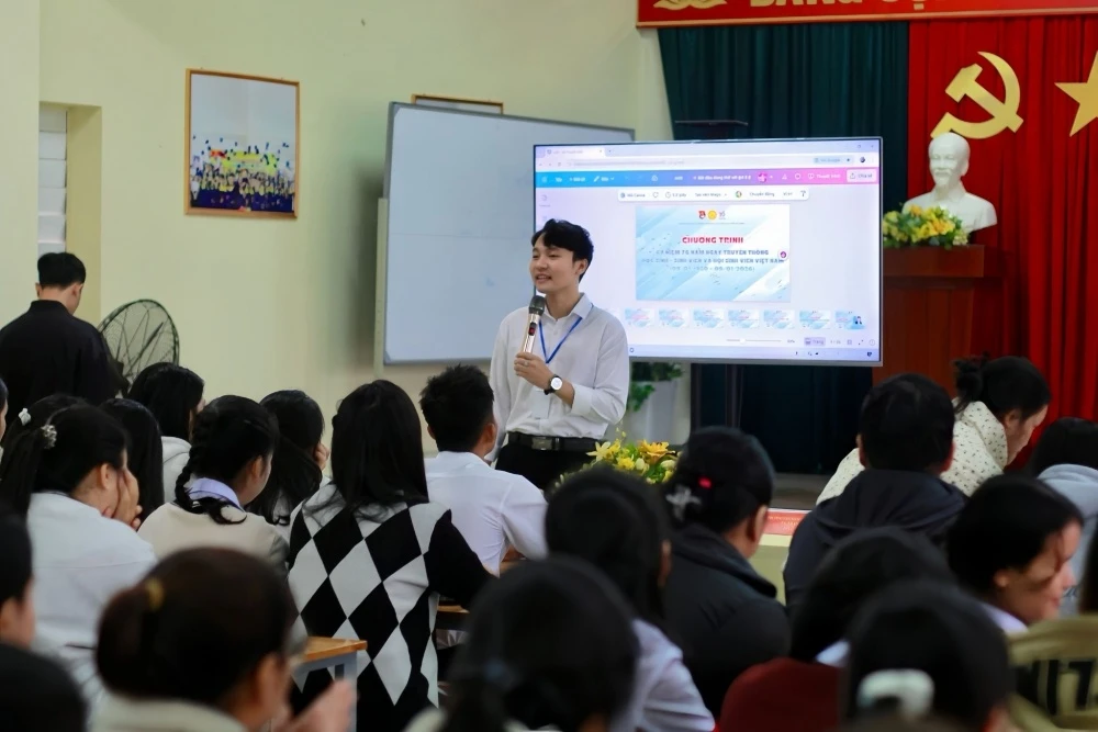 LAN TỎA TINH THẦN “SINH VIÊN 5 TỐT” QUA CHƯƠNG TRÌNH KỶ NIỆM 76 NĂM NGÀY TRUYỀN THỐNG HỌC SINH - SINH VIÊN VÀ HỘI SINH VIÊN VIỆT NAM