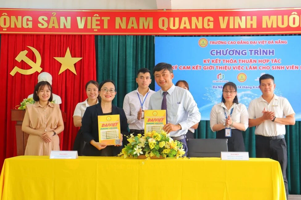 LẮNG NGHE SINH VIÊN – ĐỒNG HÀNH ĐỊNH HƯỚNG – CAM KẾT VIỆC LÀM SAU TỐT NGHIỆP