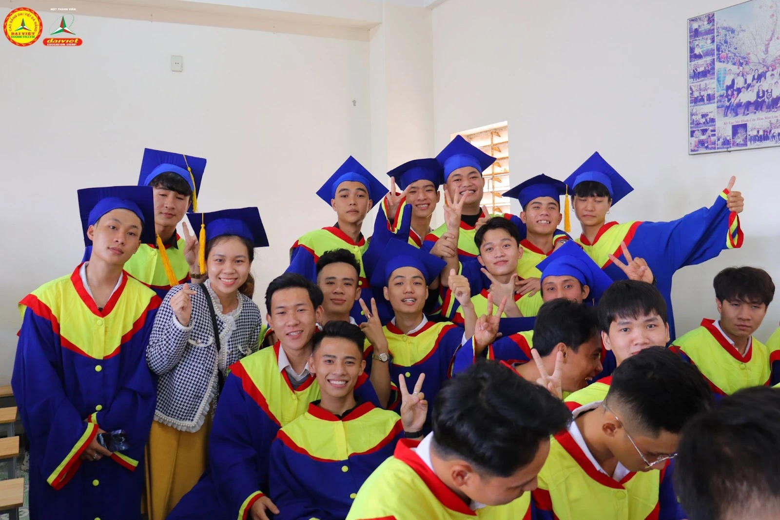 Lễ Tốt Nghiệp 2023 – Hơn 200 Tân Cử Nhân Gia Nhập Thị Trường Lao Động | Trường Cao Đẳng Đại Việt Đà Nẵng